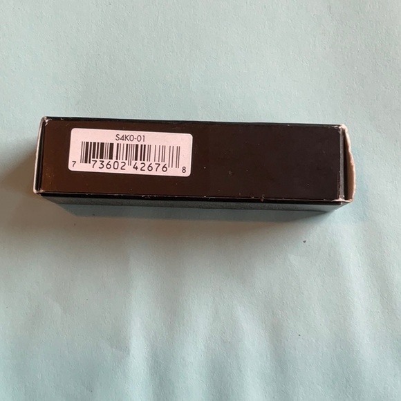 MAC Powder Kiss Lipstick in A Little Tamed, NIB - Picture 6 of 9